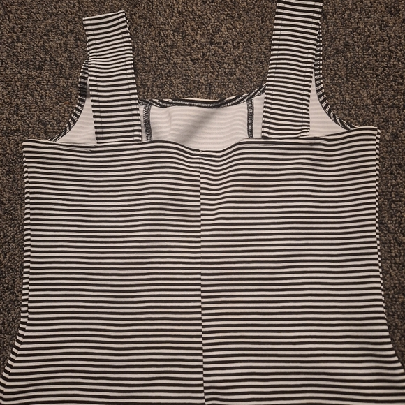 Worthington Size Large Black and White Striped tank - Picture 2 of 3